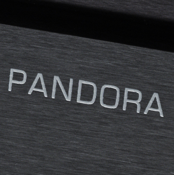 0_Bouton_Pandora_Black_w